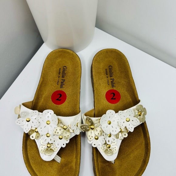 Giulia Piu White and Gold Floral Sandals - Picture 1 of 6